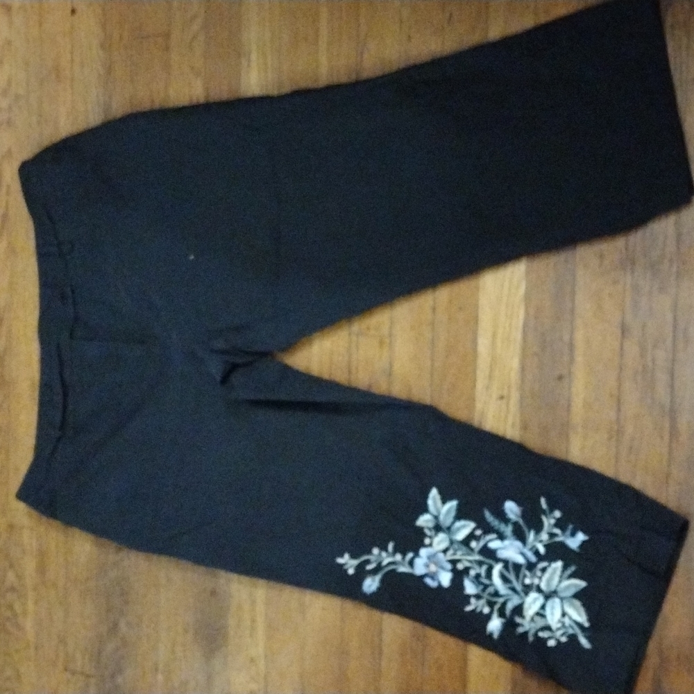 Lane Bryant Capri Pants with Embroidered Leg Size 18